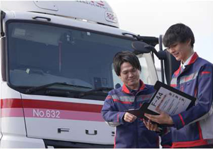 名正運輸の車輌ラインナップ